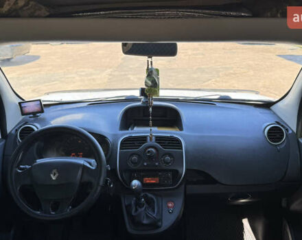 Рено Кенгу 2014 в Бердичеве на Automoto.ua Белый Рено Кенгу, объемом двигателя 1.46 л и пробегом 233 тыс. км за 10300 $, фото 15 на Automoto.ua