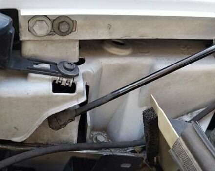 Рено Кєнгу 2014 у Дубно на Automoto.ua Білий Рено Кєнгу, об'ємом двигуна 1.46 л та пробігом 345 тис. км за 8800 $, фото 54 на Automoto.ua