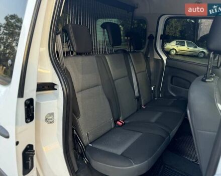 Белый Рено Кенгу, объемом двигателя 1.5 л и пробегом 173 тыс. км за 11600 $, фото 62 на Automoto.ua