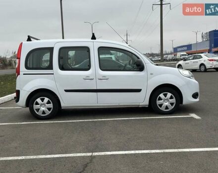 Белый Рено Кенгу, объемом двигателя 1.5 л и пробегом 255 тыс. км за 9800 $, фото 5 на Automoto.ua