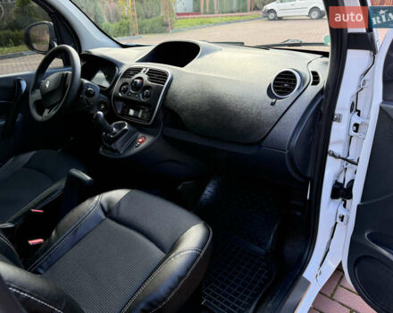 Білий Рено Кєнгу, об'ємом двигуна 1.5 л та пробігом 247 тис. км за 11700 $, фото 32 на Automoto.ua