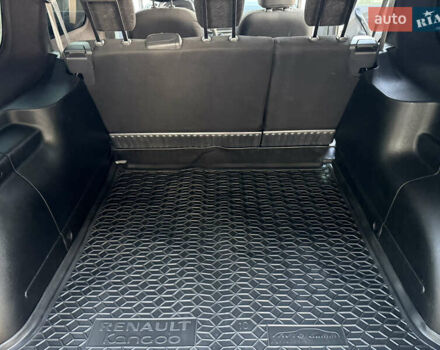 Белый Рено Кенгу, объемом двигателя 1.5 л и пробегом 190 тыс. км за 11799 $, фото 6 на Automoto.ua