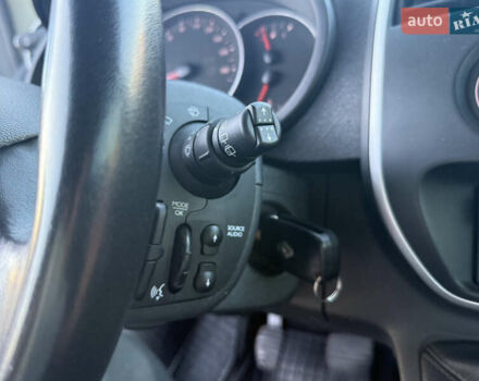 Белый Рено Кенгу, объемом двигателя 1.46 л и пробегом 215 тыс. км за 9800 $, фото 23 на Automoto.ua