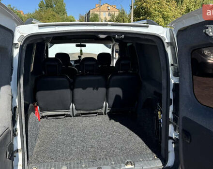 Рено Кенгу 2014 в Бердичеве на Automoto.ua Белый Рено Кенгу, объемом двигателя 1.46 л и пробегом 233 тыс. км за 10300 $, фото 6 на Automoto.ua