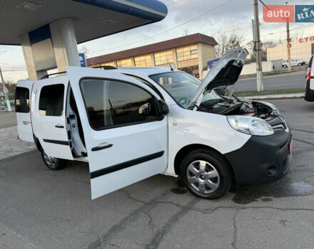 Белый Рено Кенгу, объемом двигателя 1.5 л и пробегом 190 тыс. км за 11799 $, фото 90 на Automoto.ua