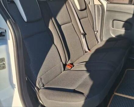 Рено Кенгу 2014 в Новоархангельске на Automoto.ua Белый Рено Кенгу, объемом двигателя 1.5 л и пробегом 64 тыс. км за 12500 $, фото 87 на Automoto.ua