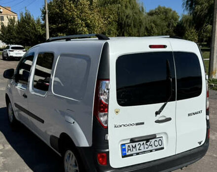 Рено Кенгу 2014 в Бердичеве на Automoto.ua Белый Рено Кенгу, объемом двигателя 1.46 л и пробегом 233 тыс. км за 10300 $, фото 2 на Automoto.ua