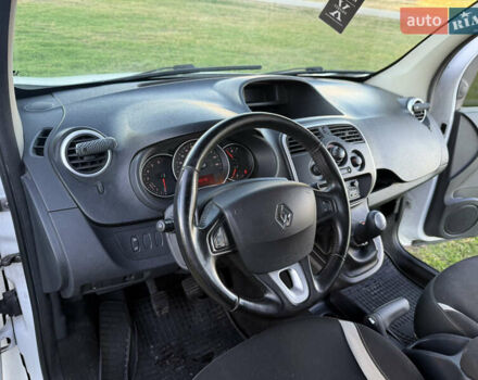 Белый Рено Кенгу, объемом двигателя 1.46 л и пробегом 215 тыс. км за 9800 $, фото 18 на Automoto.ua