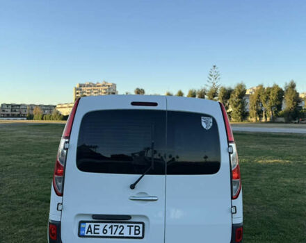 Белый Рено Кенгу, объемом двигателя 1.46 л и пробегом 215 тыс. км за 9800 $, фото 12 на Automoto.ua