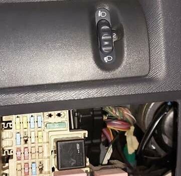 Рено Кєнгу 2014 у Дубно на Automoto.ua Білий Рено Кєнгу, об'ємом двигуна 1.46 л та пробігом 345 тис. км за 8800 $, фото 47 на Automoto.ua