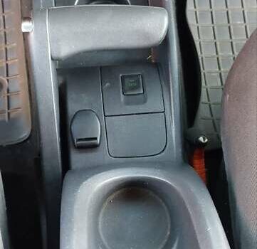 Рено Кєнгу 2014 у Дубно на Automoto.ua Білий Рено Кєнгу, об'ємом двигуна 1.46 л та пробігом 345 тис. км за 8800 $, фото 72 на Automoto.ua