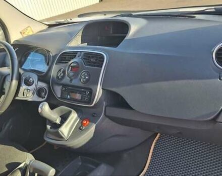 Рено Кенгу 2014 в Новоархангельске на Automoto.ua Белый Рено Кенгу, объемом двигателя 1.5 л и пробегом 64 тыс. км за 12500 $, фото 80 на Automoto.ua