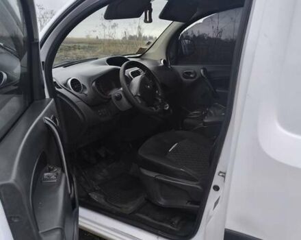 Белый Рено Кенгу, объемом двигателя 1.46 л и пробегом 385 тыс. км за 4200 $, фото 5 на Automoto.ua