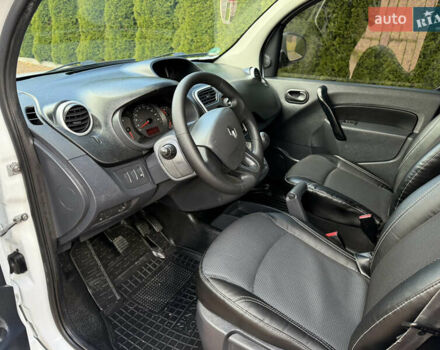 Білий Рено Кєнгу, об'ємом двигуна 1.5 л та пробігом 247 тис. км за 11700 $, фото 15 на Automoto.ua