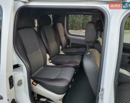 Белый Рено Кенгу, объемом двигателя 1.5 л и пробегом 233 тыс. км за 8800 $, фото 27 на Automoto.ua