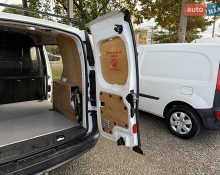 Рено Кєнгу 2014 у Одесі на Automoto.ua Білий Рено Кєнгу, об'ємом двигуна 1.5 л та пробігом 217 тис. км за 7500 $, фото 25 на Automoto.ua