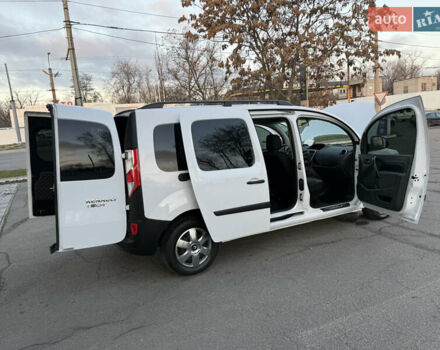 Белый Рено Кенгу, объемом двигателя 1.5 л и пробегом 190 тыс. км за 11799 $, фото 94 на Automoto.ua