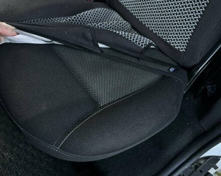 Белый Рено Кенгу, объемом двигателя 1.5 л и пробегом 186 тыс. км за 10699 $, фото 80 на Automoto.ua