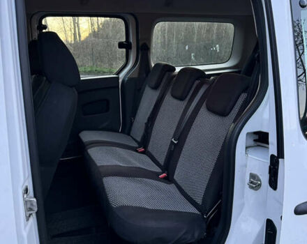 Белый Рено Кенгу, объемом двигателя 1.5 л и пробегом 186 тыс. км за 10699 $, фото 72 на Automoto.ua