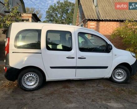 Білий Рено Кєнгу, об'ємом двигуна 1.46 л та пробігом 218 тис. км за 9600 $, фото 2 на Automoto.ua