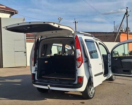 Рено Кенгу 2014 в Новоархангельске на Automoto.ua Белый Рено Кенгу, объемом двигателя 1.5 л и пробегом 64 тыс. км за 12500 $, фото 107 на Automoto.ua