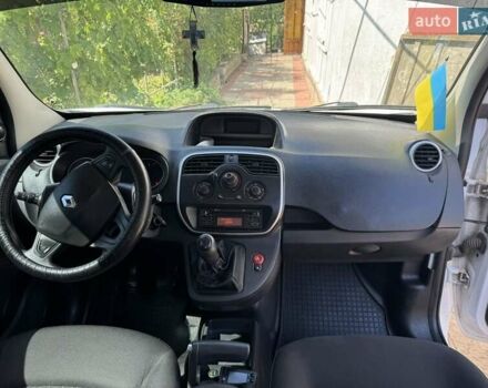 Белый Рено Кенгу, объемом двигателя 1.5 л и пробегом 224 тыс. км за 7000 $, фото 5 на Automoto.ua