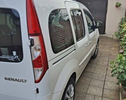 Белый Рено Кенгу, объемом двигателя 1.5 л и пробегом 250 тыс. км за 11100 $, фото 1 на Automoto.ua