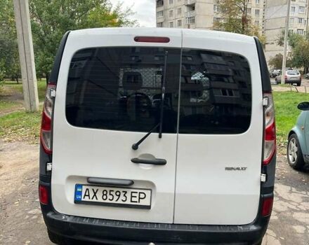 Рено Кєнгу 2014 у Харкові на Automoto.ua Білий Рено Кєнгу, об'ємом двигуна 1.46 л та пробігом 107 тис. км за 6200 $, фото 2 на Automoto.ua