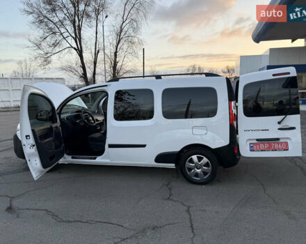 Белый Рено Кенгу, объемом двигателя 1.5 л и пробегом 190 тыс. км за 11799 $, фото 102 на Automoto.ua