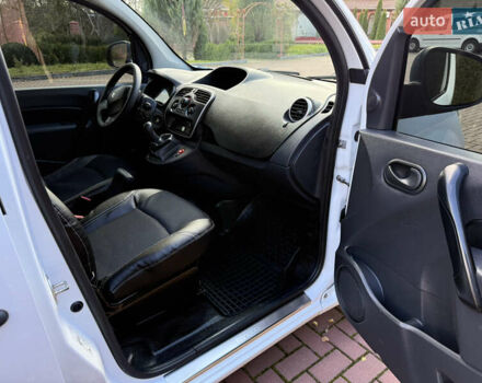Білий Рено Кєнгу, об'ємом двигуна 1.5 л та пробігом 247 тис. км за 11700 $, фото 31 на Automoto.ua