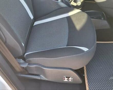 Рено Кенгу 2014 в Новоархангельске на Automoto.ua Белый Рено Кенгу, объемом двигателя 1.5 л и пробегом 64 тыс. км за 12500 $, фото 83 на Automoto.ua