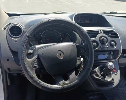 Белый Рено Кенгу, объемом двигателя 1.46 л и пробегом 312 тыс. км за 8800 $, фото 7 на Automoto.ua
