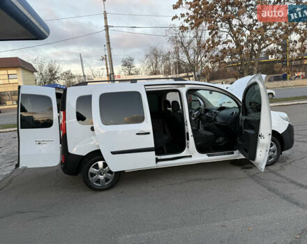 Белый Рено Кенгу, объемом двигателя 1.5 л и пробегом 190 тыс. км за 11799 $, фото 93 на Automoto.ua