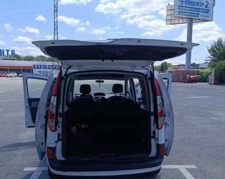 Белый Рено Кенгу, объемом двигателя 1.46 л и пробегом 312 тыс. км за 8800 $, фото 5 на Automoto.ua