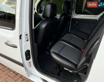 Білий Рено Кєнгу, об'ємом двигуна 1.5 л та пробігом 247 тис. км за 11700 $, фото 21 на Automoto.ua