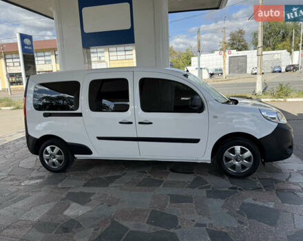 Белый Рено Кенгу, объемом двигателя 1.5 л и пробегом 190 тыс. км за 11799 $, фото 13 на Automoto.ua