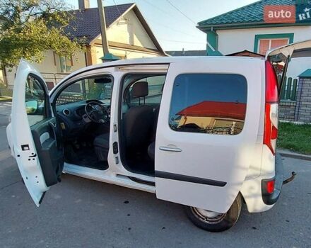 Рено Кєнгу 2014 у Дубно на Automoto.ua Білий Рено Кєнгу, об'ємом двигуна 1.46 л та пробігом 345 тис. км за 8800 $, фото 21 на Automoto.ua