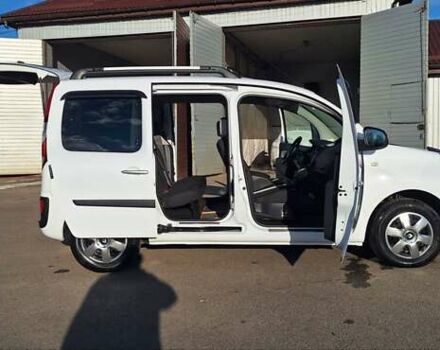 Рено Кенгу 2014 в Новоархангельске на Automoto.ua Белый Рено Кенгу, объемом двигателя 1.5 л и пробегом 64 тыс. км за 12500 $, фото 109 на Automoto.ua