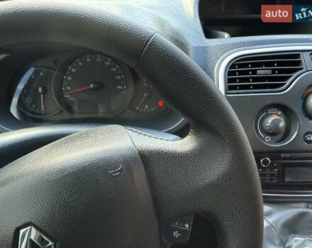 Білий Рено Кєнгу, об'ємом двигуна 1.5 л та пробігом 247 тис. км за 11700 $, фото 36 на Automoto.ua