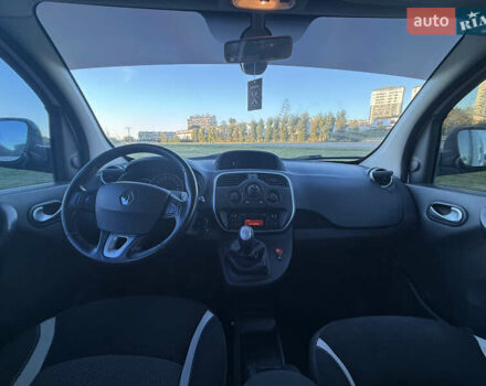 Белый Рено Кенгу, объемом двигателя 1.46 л и пробегом 215 тыс. км за 9800 $, фото 30 на Automoto.ua