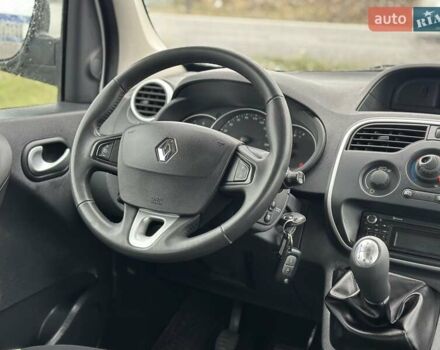 Белый Рено Кенгу, объемом двигателя 1.5 л и пробегом 255 тыс. км за 9800 $, фото 23 на Automoto.ua