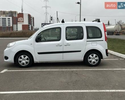 Белый Рено Кенгу, объемом двигателя 1.5 л и пробегом 255 тыс. км за 9800 $, фото 12 на Automoto.ua