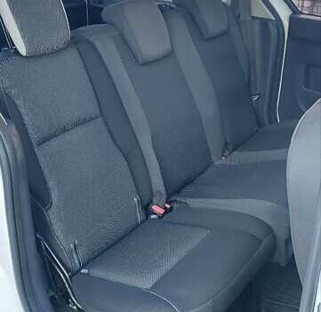 Рено Кєнгу 2014 у Дубно на Automoto.ua Білий Рено Кєнгу, об'ємом двигуна 1.46 л та пробігом 345 тис. км за 8800 $, фото 81 на Automoto.ua