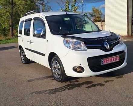 Рено Кенгу 2014 в Новоархангельске на Automoto.ua Белый Рено Кенгу, объемом двигателя 1.5 л и пробегом 64 тыс. км за 12500 $, фото 130 на Automoto.ua