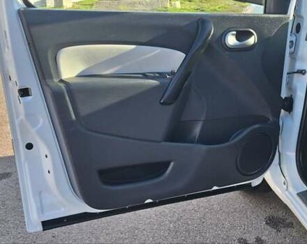 Рено Кенгу 2014 в Новоархангельске на Automoto.ua Белый Рено Кенгу, объемом двигателя 1.5 л и пробегом 64 тыс. км за 12500 $, фото 62 на Automoto.ua