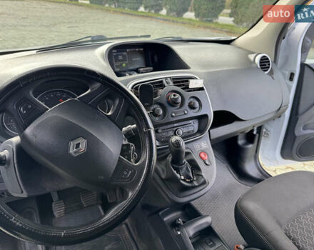 Белый Рено Кенгу, объемом двигателя 1.46 л и пробегом 194 тыс. км за 7100 $, фото 5 на Automoto.ua