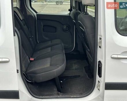 Белый Рено Кенгу, объемом двигателя 1.5 л и пробегом 255 тыс. км за 9800 $, фото 34 на Automoto.ua