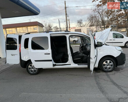 Белый Рено Кенгу, объемом двигателя 1.5 л и пробегом 190 тыс. км за 11799 $, фото 92 на Automoto.ua