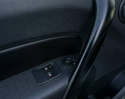 Белый Рено Кенгу, объемом двигателя 1.5 л и пробегом 186 тыс. км за 10699 $, фото 89 на Automoto.ua