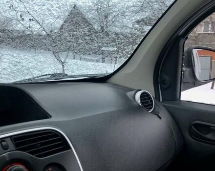 Белый Рено Кенгу, объемом двигателя 1.5 л и пробегом 90 тыс. км за 9200 $, фото 6 на Automoto.ua